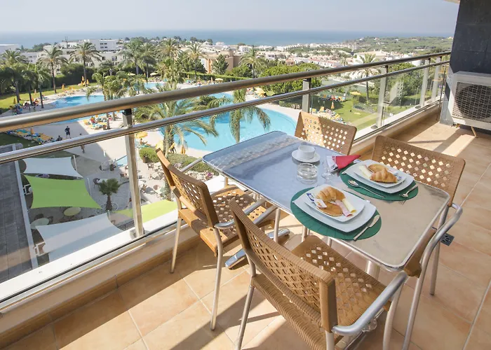 Alfagar Alto Da Colina 4*