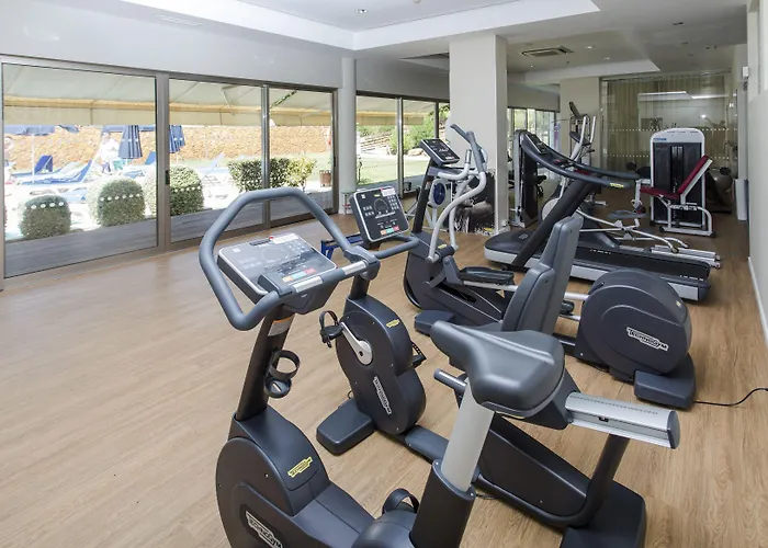 מלון דירות Alfagar Alto Da Colina 4*