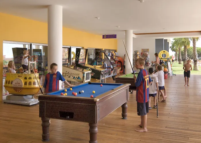 Alfagar Alto Da Colina 4*